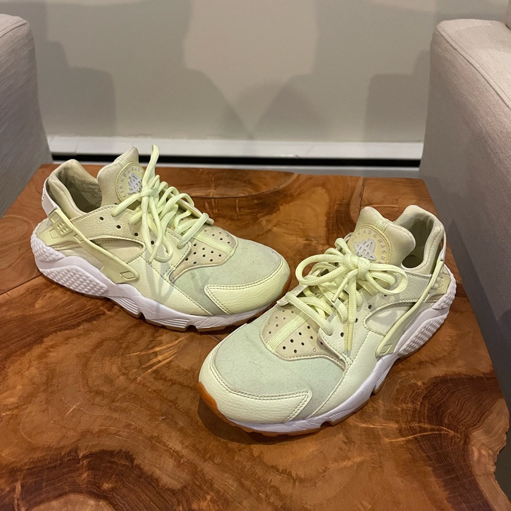 Light Yellow Huarache Athletic Sneakers